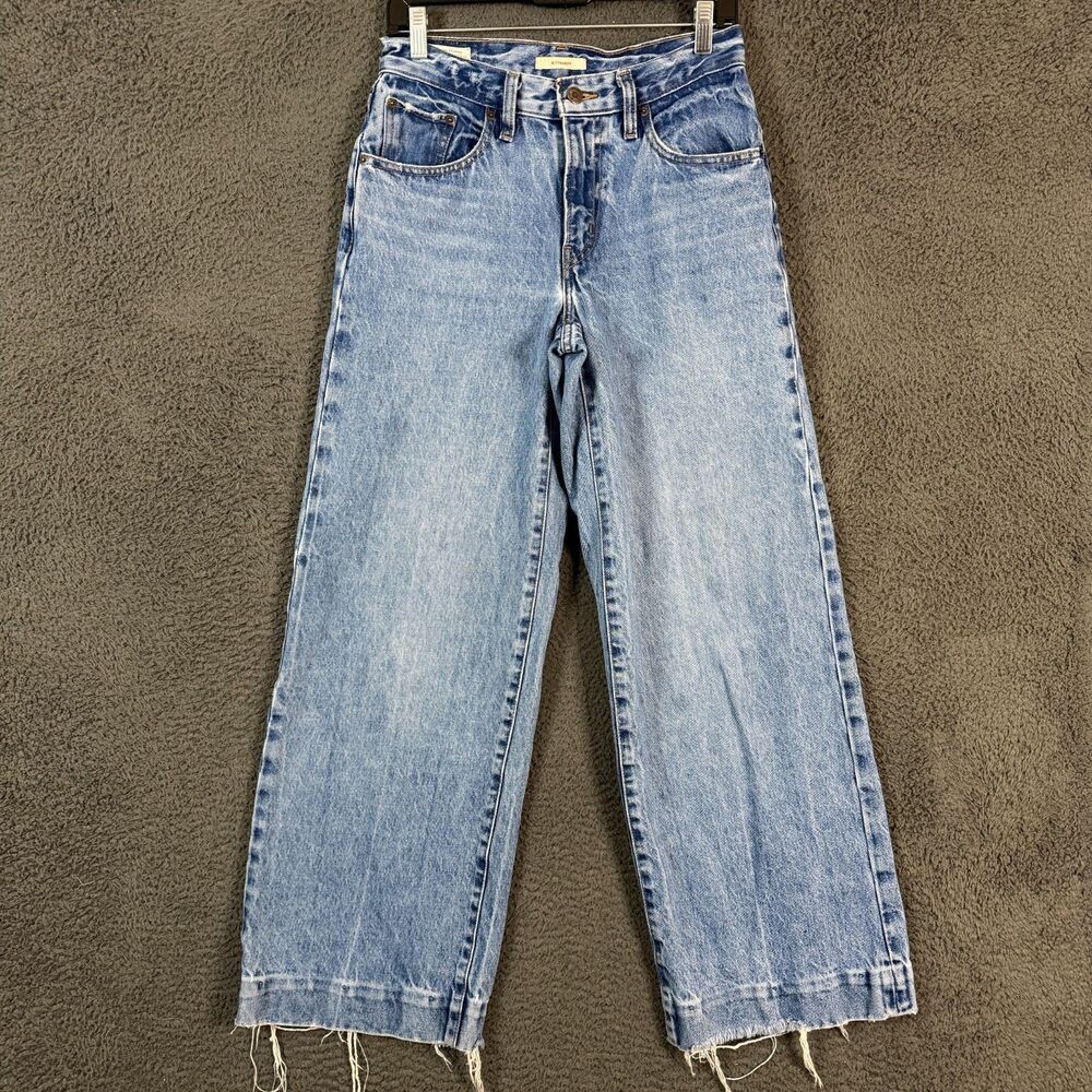 Levis Jeans Womens 24x31 Blue XL Straight Wide Leg Light Wash Denim